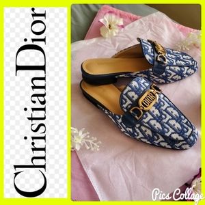 D•I•O•R Slip-on sandals